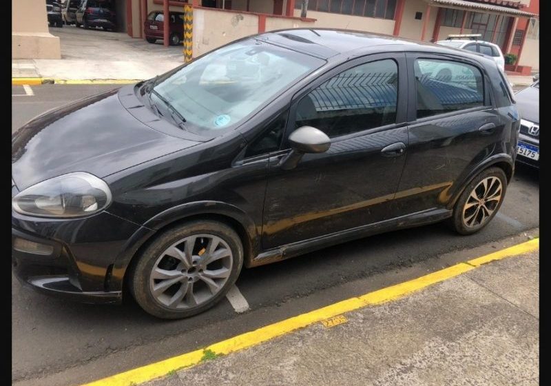  Criminoso aplica ‘golpe do test drive’ e foge para sítio