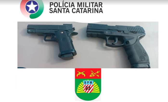  Réplicas de armas de fogo são apreendidas na rampa da Matriz Puríssimo Coração de Maria no Centro