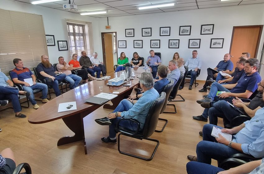  POLÍTICA: Tomazini…aluguéis…Dreveck…Cidasc