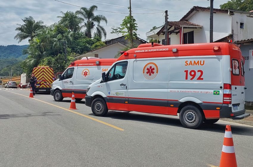  Menina de nove anos é atropelada na frente de escola