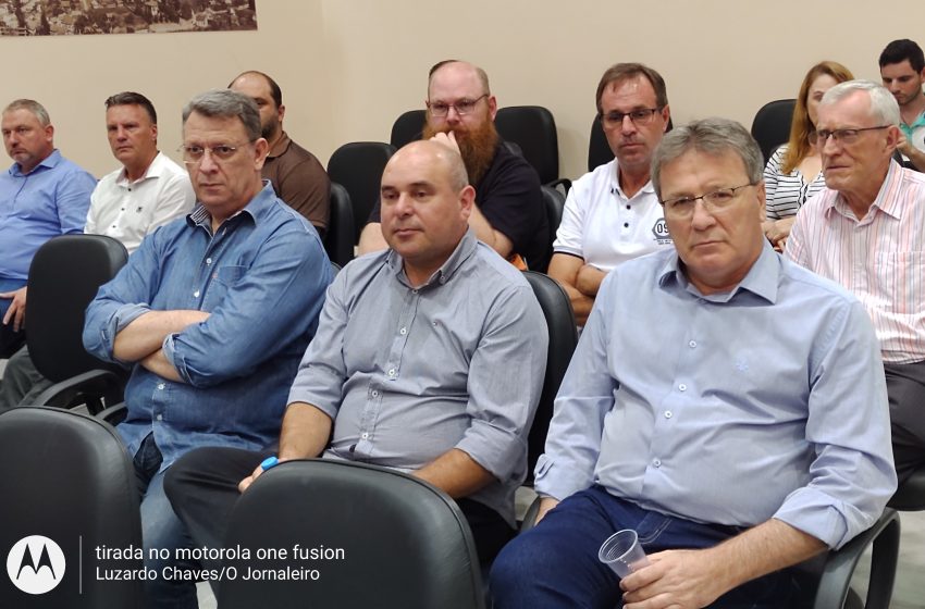  POLÍTICA: Tomazini…Dreveck…Educação…Alice