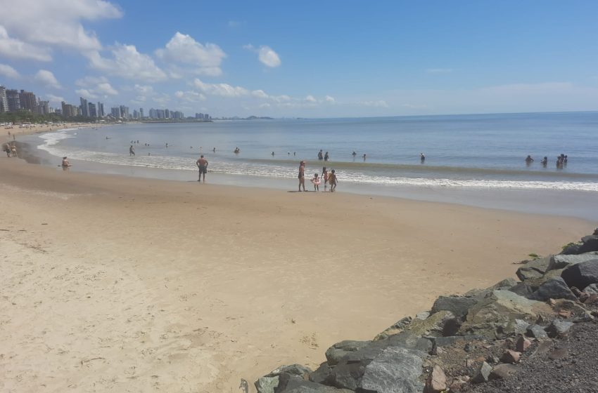  Mãe se afoga tentando salvar filhos em Piçarras