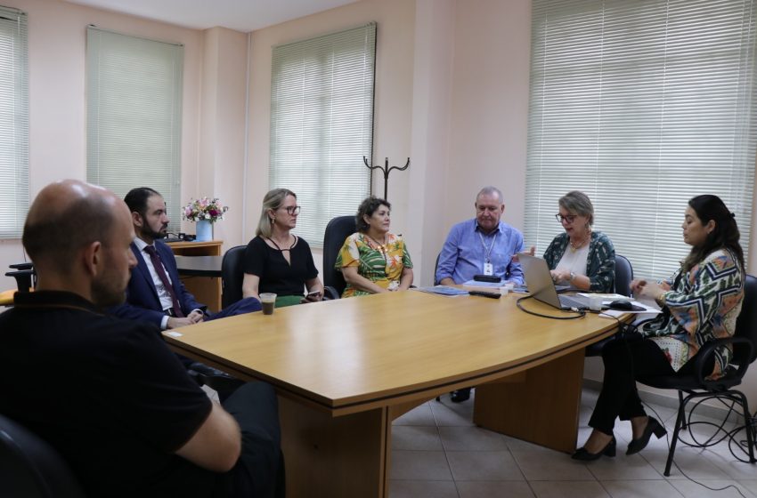  AMUNESC presta contas à Câmara