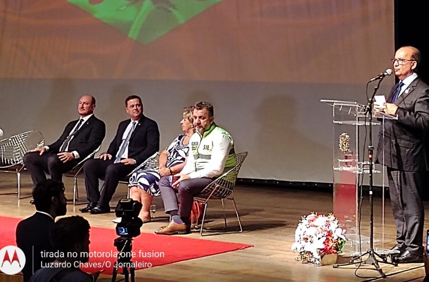  Jorginho volta a falar em “recuperar recursos”