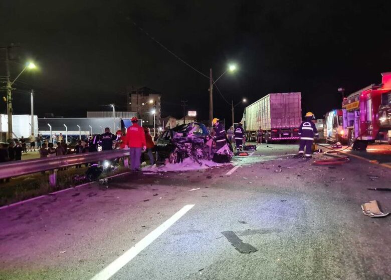  Motorista morre após acidente com carreta na BR-280