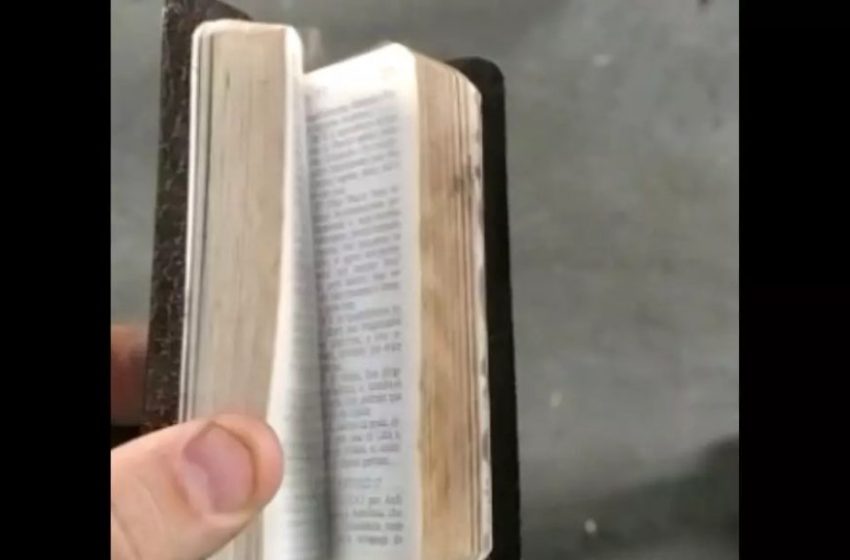  Bíblia é encontrada intacta em galpão da Fischer que pegou fogo em Brusque&nbsp;&nbsp;&nbsp;