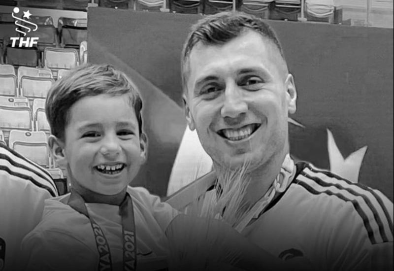  Jogador é encontrado morto ao lado do filho de cinco anos