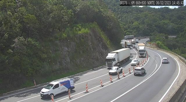  BR-376 Volta a fluir em quatro faixas