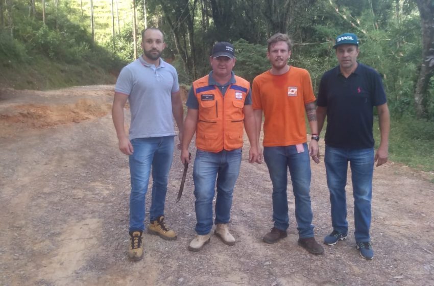  Estrada dos Bugres recebe vistoria de geólogo