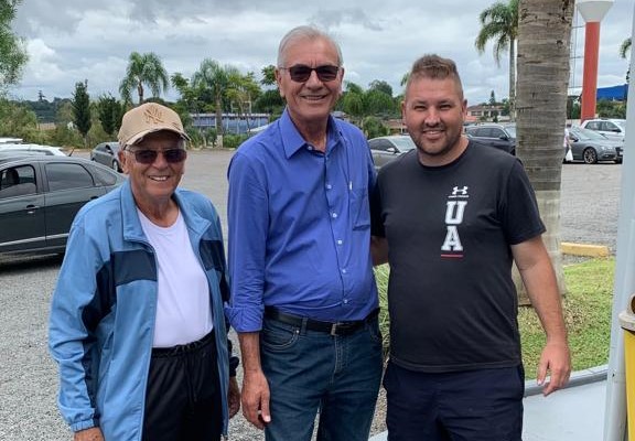  POLÍTICA: Clima quente…Magno…Tomazini…prisões