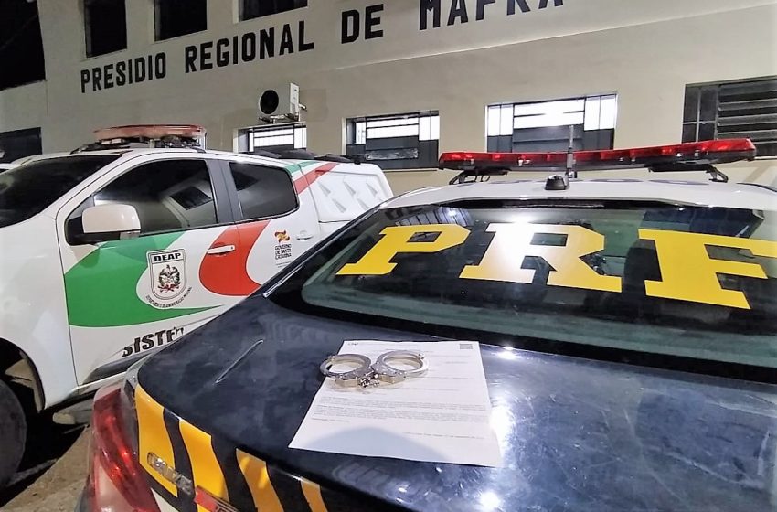  Homem procurado por homicídio é preso pela em Rio Negrinho