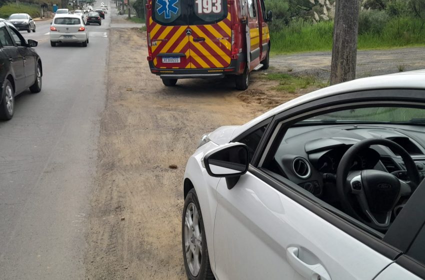 Acidente entre moto e carro na Avenida São Bento