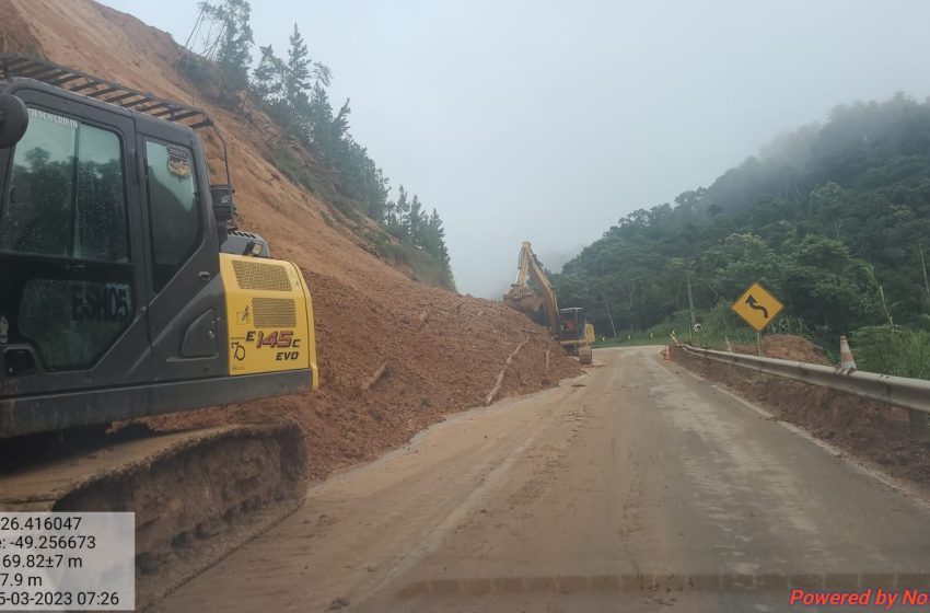  TRÂNSITO IMPEDIDO: BR-280 segue interditada