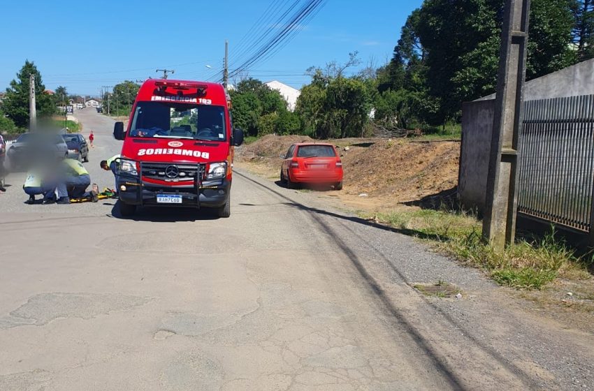  Moto bate em cão e condutor fica ferido