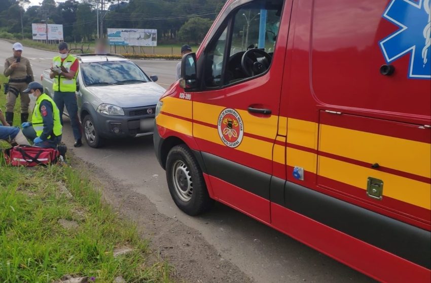  Carro e moto colidem nas proximidades da Promosul