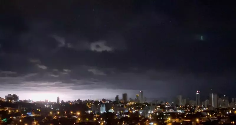  Ciclone avança rápido e deixa SC em alerta para danos