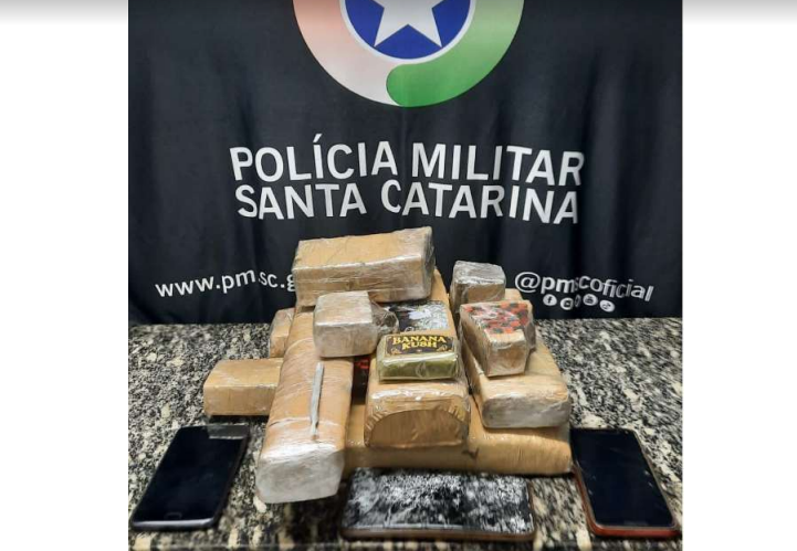  Casal é preso por tráfico de drogas em Campo Alegre