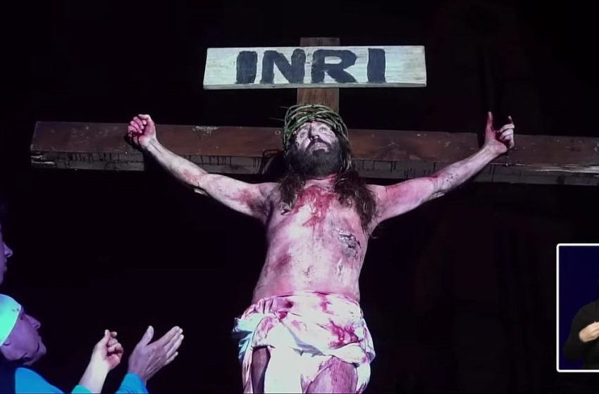  DRAMA DO CALVÁRIO: Chuva não impediu espetáculo