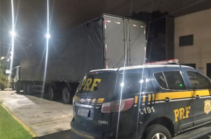  PRF flagra semirreboque adulterado na BR-116