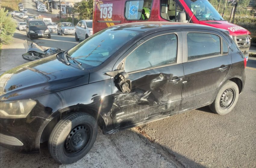  Carro e moto colidem na manhã desta quinta-feira