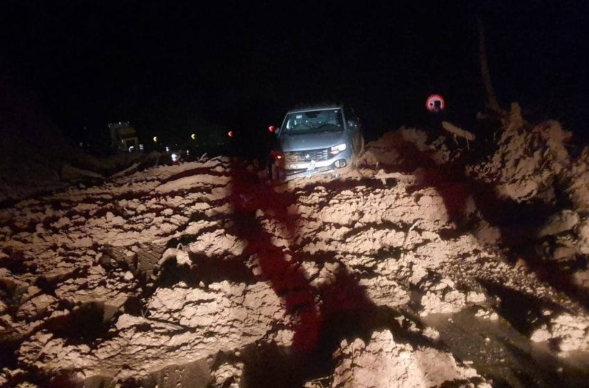  ATENÇÃO: queda de barreira na BR-280 em Corupá