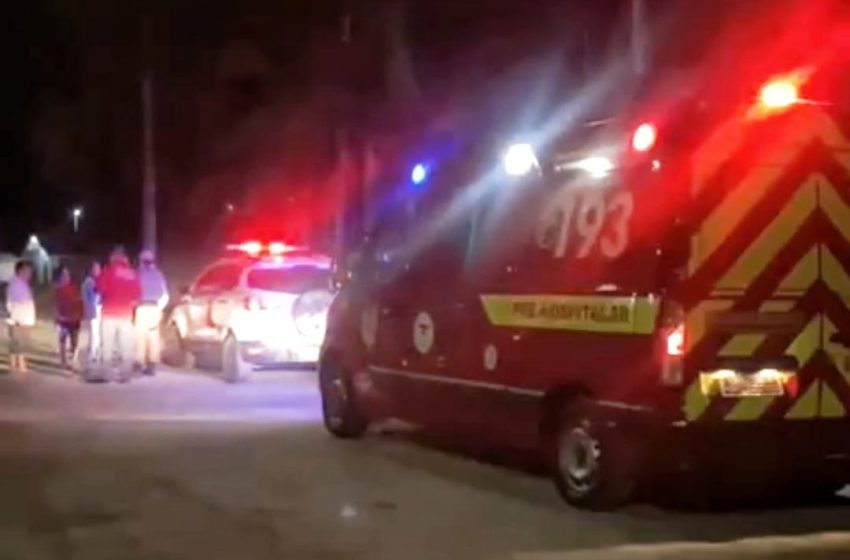  Suspeito de estuprar enteada de 14 anos é linchado por populares