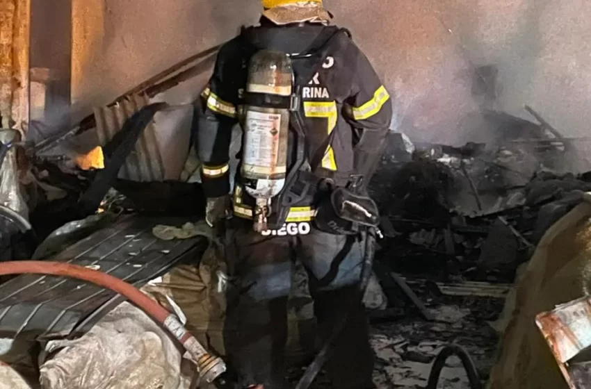  INCÊNDIO NA MADRUGADA: dois corpos carbonizados