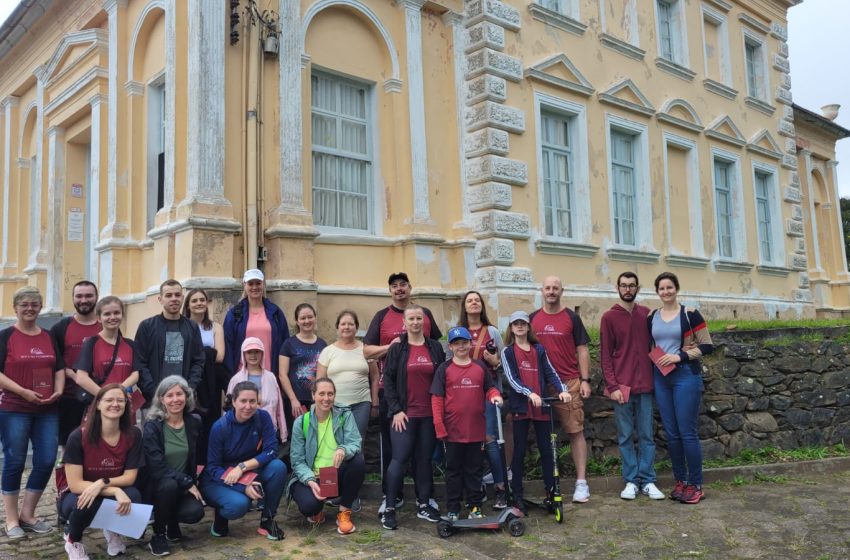  Caminhada leva participantes a conhecer a história de São Bento do Sul