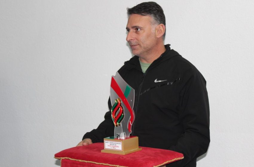  POLÍTICA: Jasti…Autoridades…Elogios…Olesc