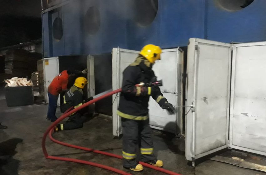 Incêndio atinge empresa Qualiplas