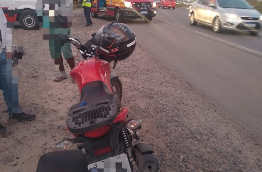  BR-280: ciclista é encaminhado ao hospital após acidente
