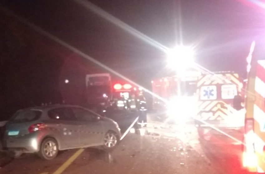  Mulher morre em acidente envolvendo três carros