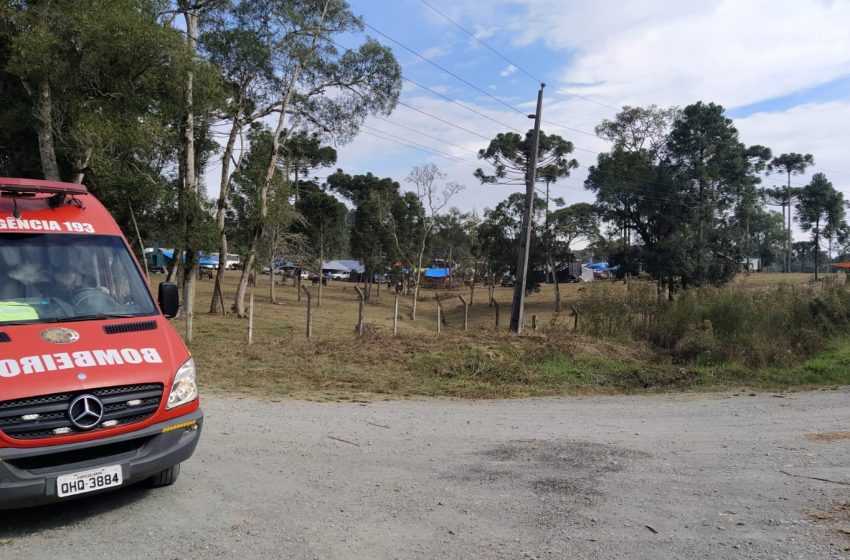  Menina de 14 anos sofre queda de cavalo e é levada ao quartel dos bombeiros