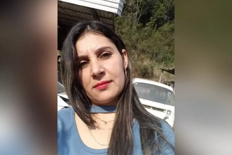  Mulher é assassinada a facadas; ex-marido é suspeito e foi encontrado morto