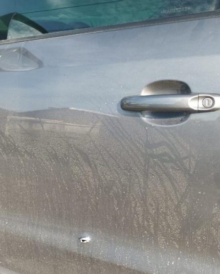  Homem é morto a tiros na frente de casa