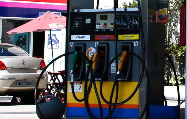  Governo lança canal de denúncias sobre preço de combustíveis