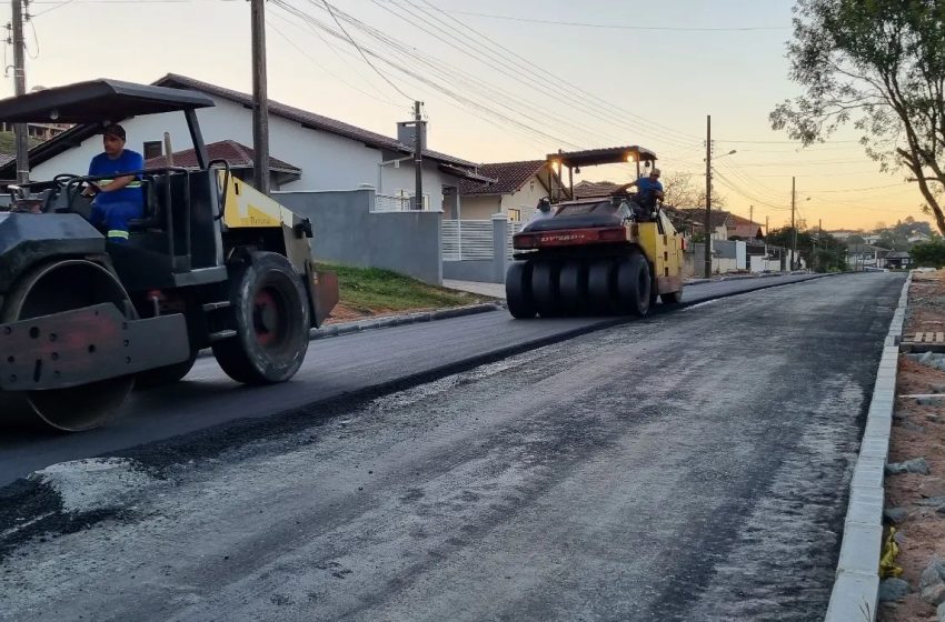  Mais ruas recebem pavimentação em São Bento