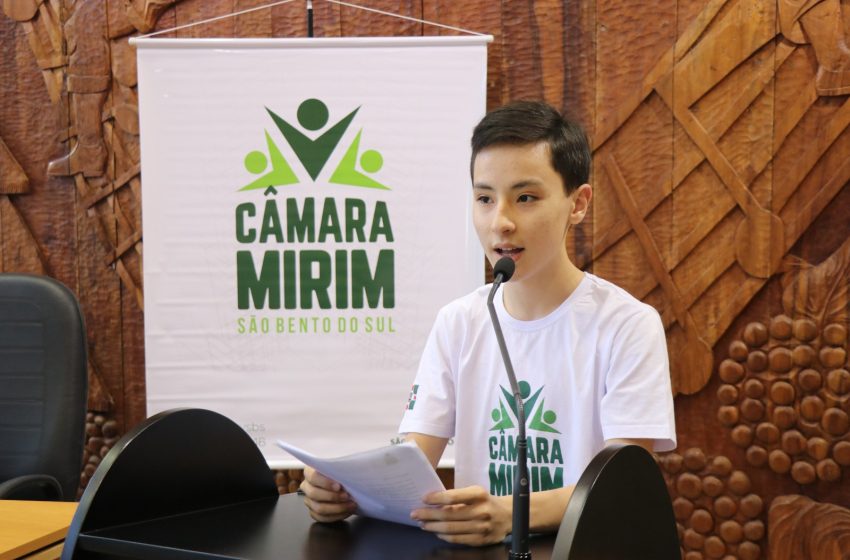  Presidente da Câmara Mirim ganha medalha de ouro na Olimpíada de Matemática