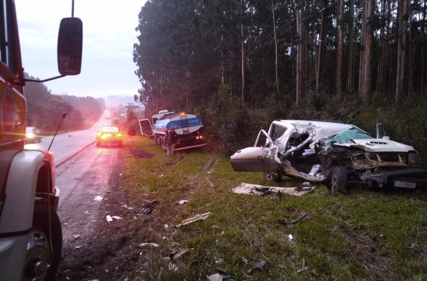 Colisão envolvendo caminhão e carro na manhã desta quinta-feira