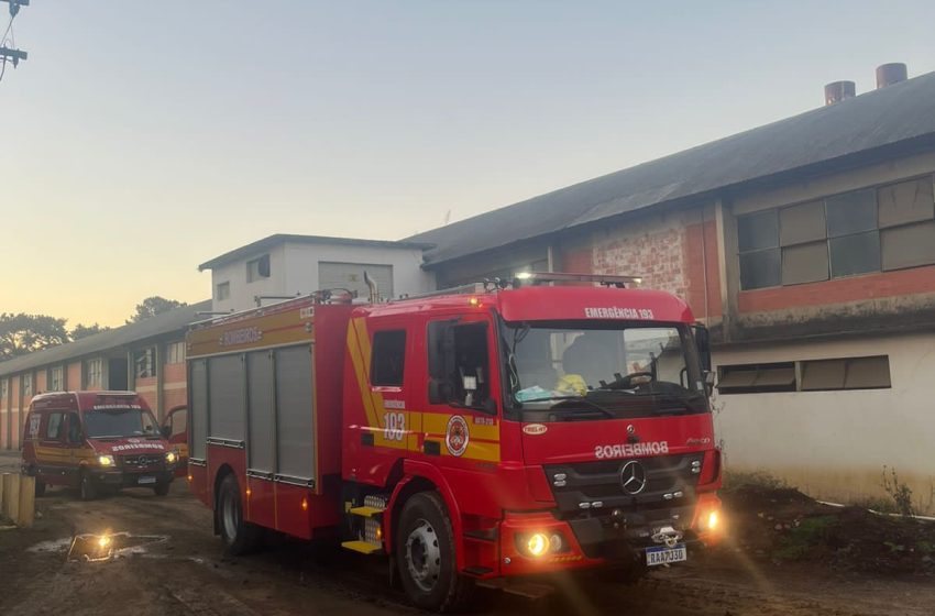  Incêndio atinge maquinário de empresa