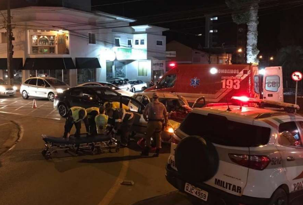  Acidente no centro de SBS deixa três feridos