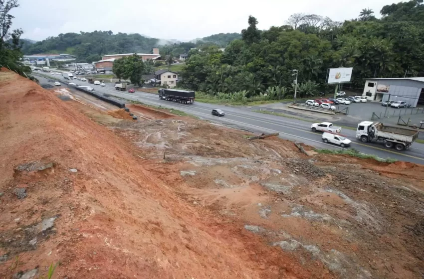  Chuva adia interdição da BR-470 em Blumenau prevista para esta terça-feira
