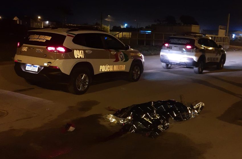  Homem é morto a tiros na madrugada de domingo em plena rua