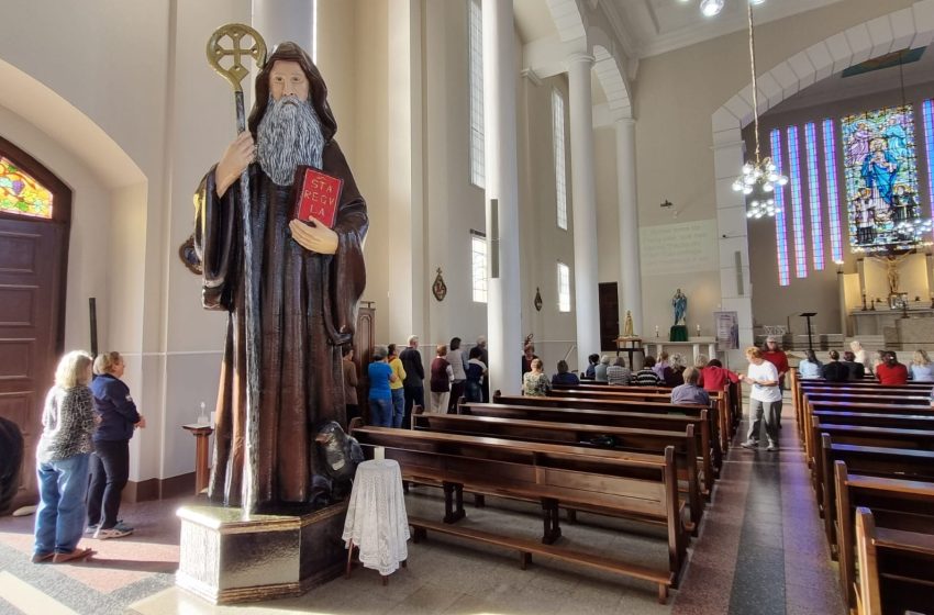  SÃO BENTO: Imagem será fixada no “Morro”