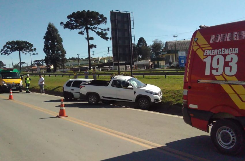  Homem de 23 anos é conduzido ao hospital com ferimentos