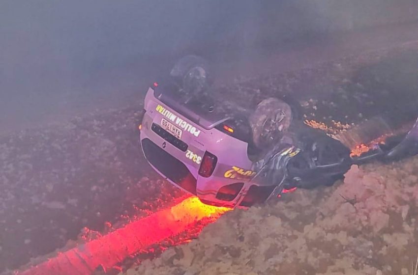  Viatura da PM capota após colisão na BR-280