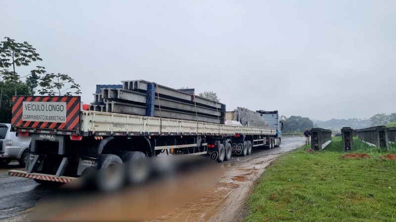  Mais um motociclista morre após acidente grave com carreta