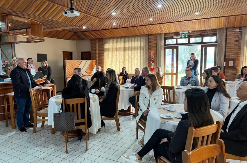  Programa “Novos Caminhos” atende 6 mil crianças e adolescentes no estado