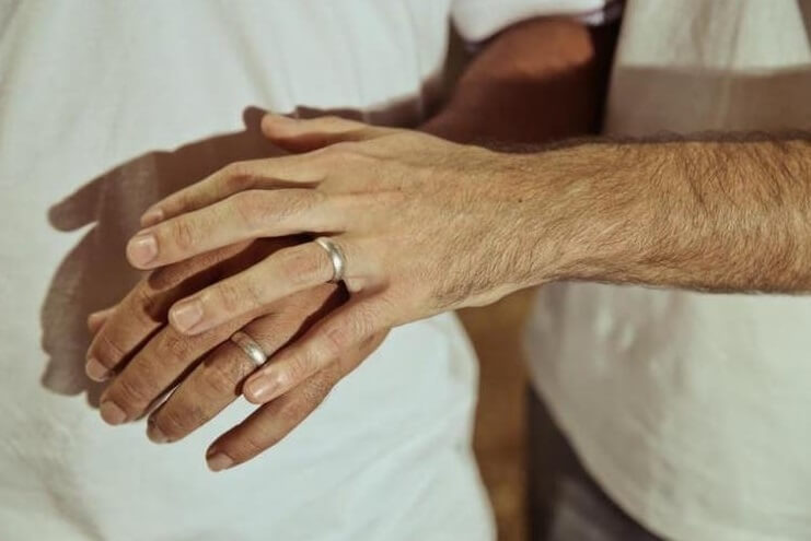  Polícia enquadra cerimonialista por estelionato após golpes a noivos