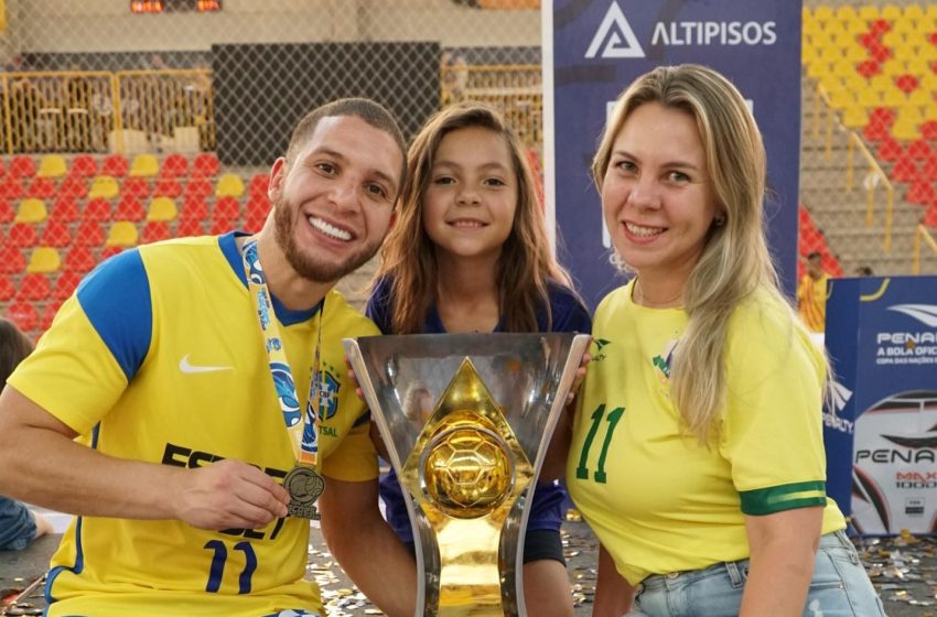  FUTSAL: Charuto vence com a seleção Brasileira
